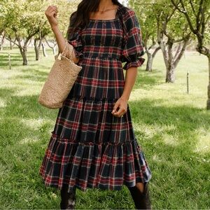 Ivy City Co Madeline Dress in Navy Pla Flannel S
